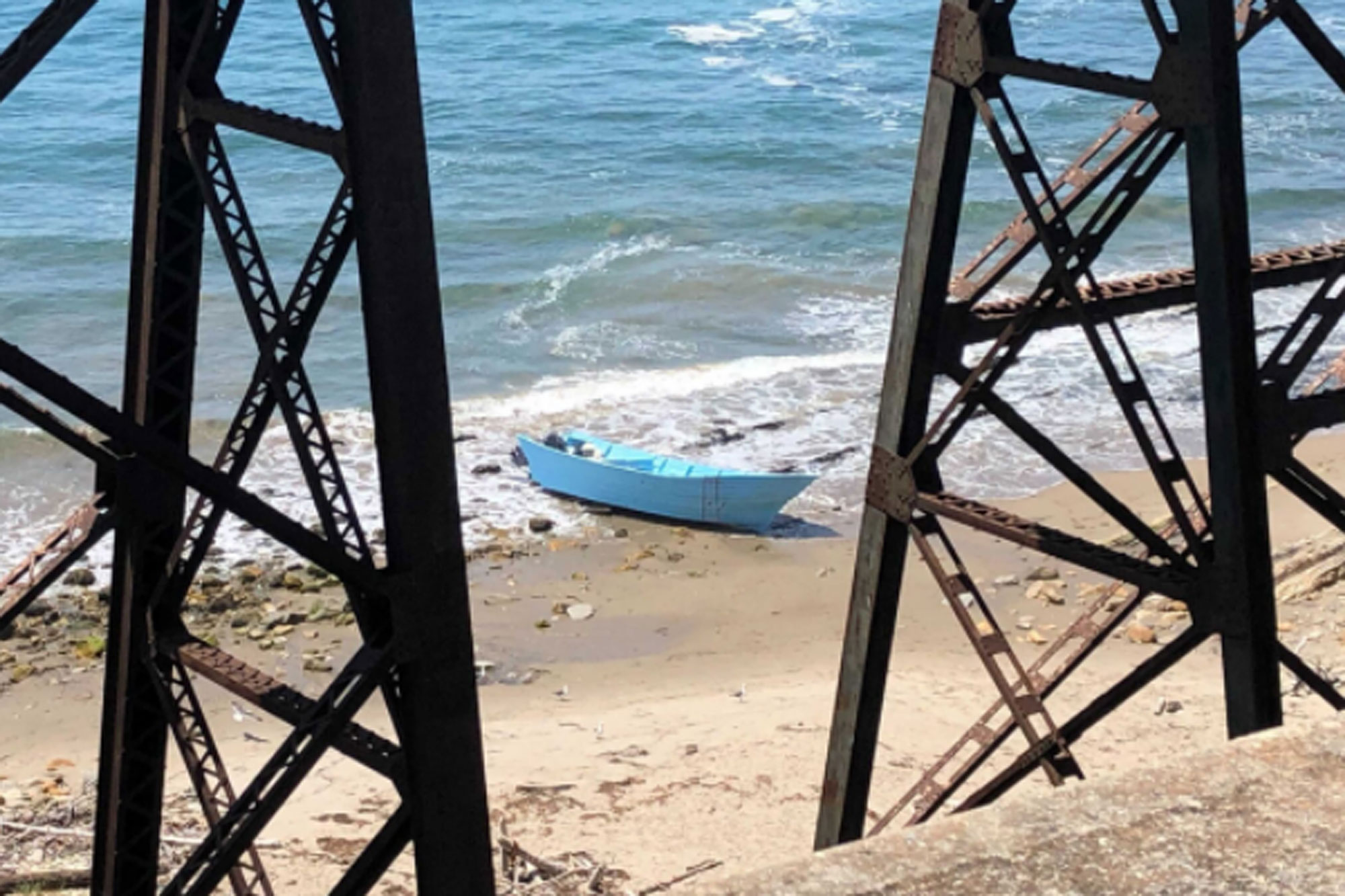 Deputies Detain At Least 14 People After Panga Boat Found Along Gaviota ...