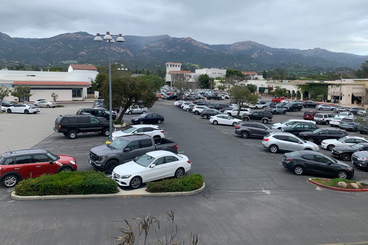 New Housing Project Possibly Headed for La Cumbre Plaza as Questions