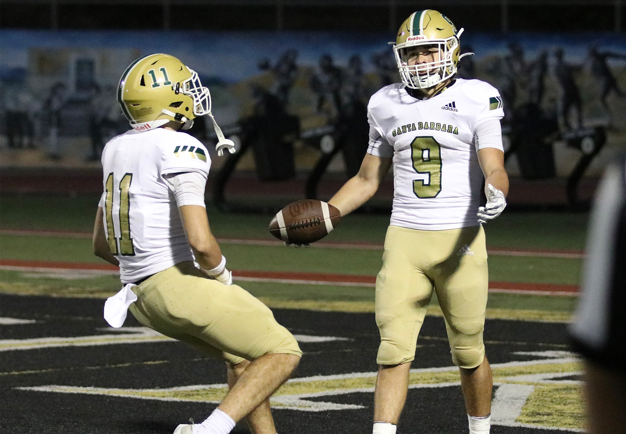 Santa Barbara High Football Uses Big Plays to Hand Ventura Its First ...