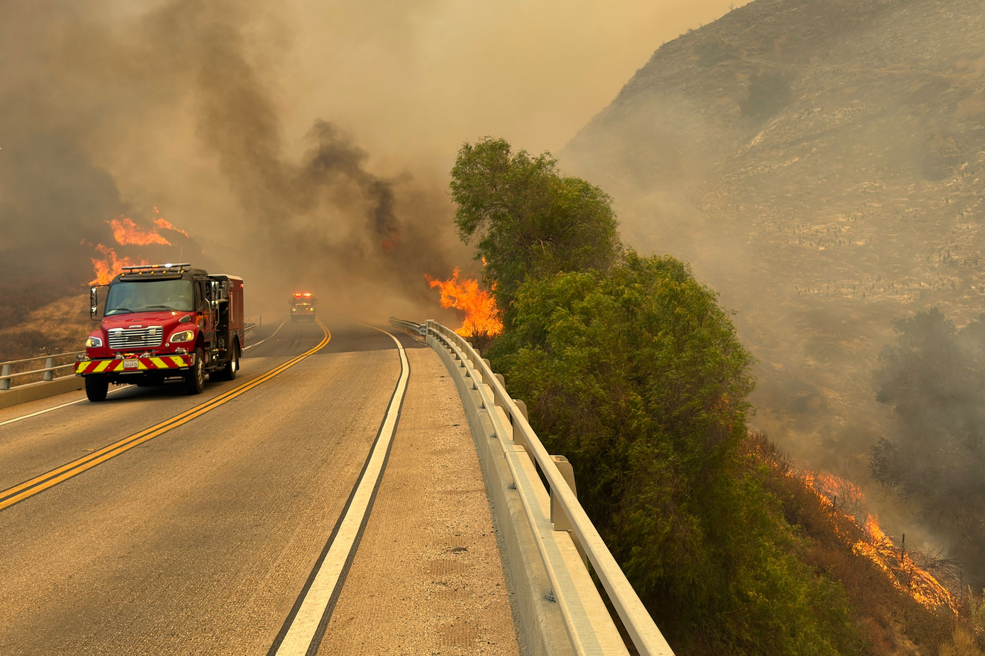 Gifford Fire East of Santa Maria Explodes Overnight, Doubling in Size | Local News