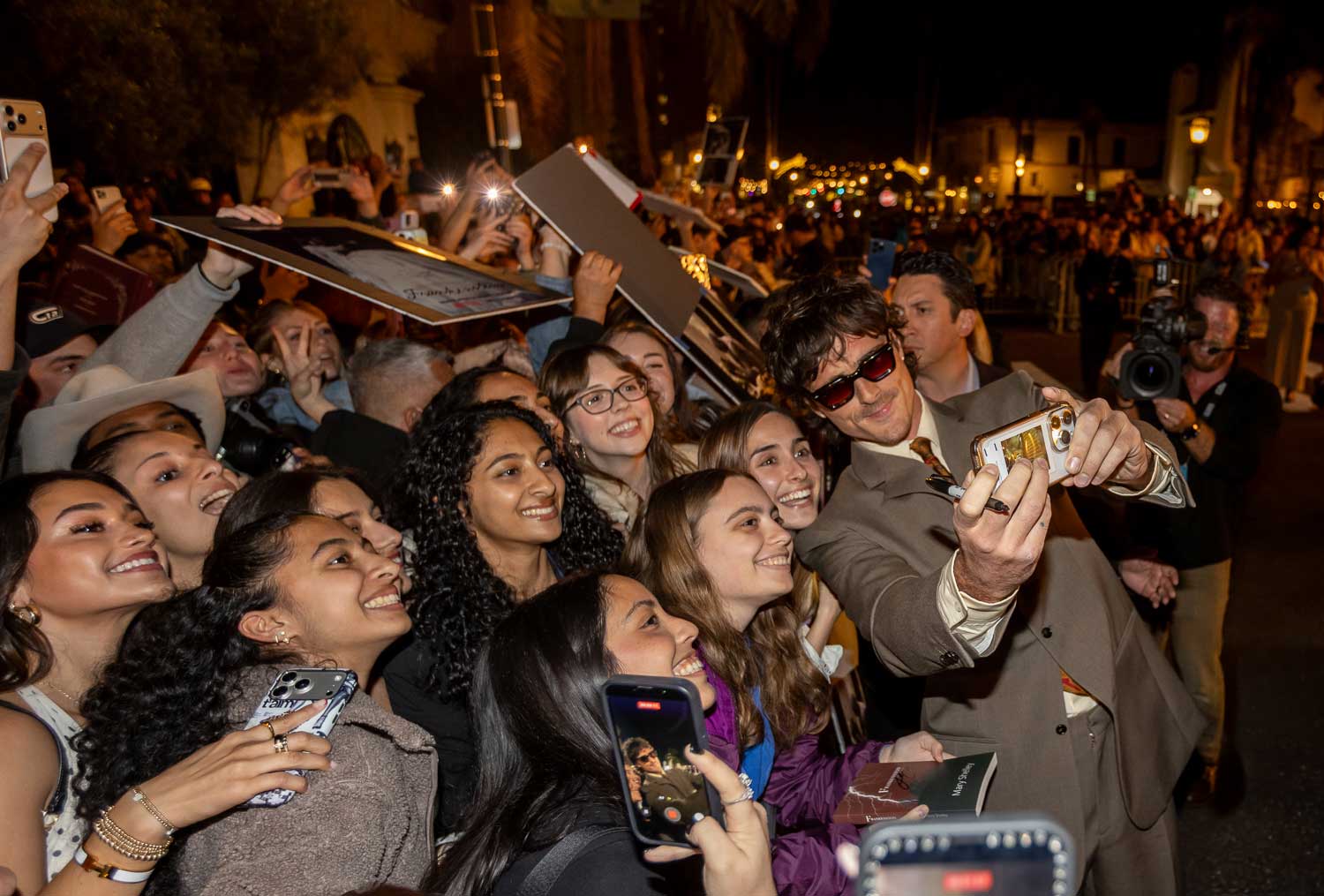 Virtuosos Award Winners Dazzle with Wit, Insight and Fashion at SBIFF