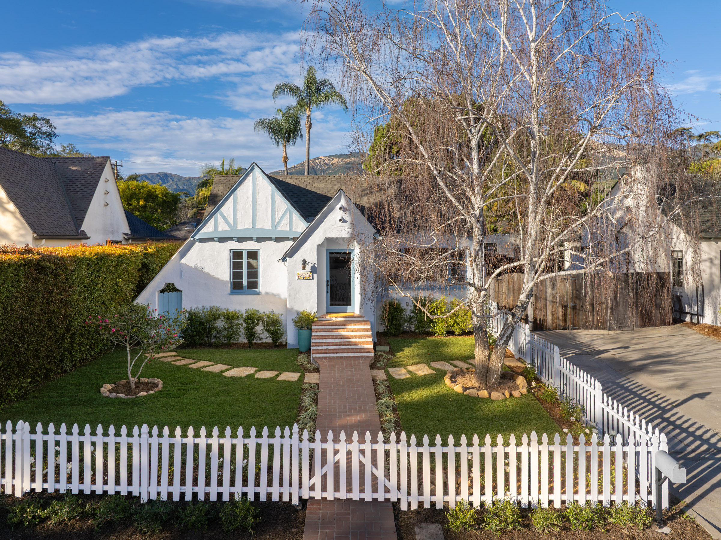 3092 Calle Rosales, Santa Barbara, California 93105