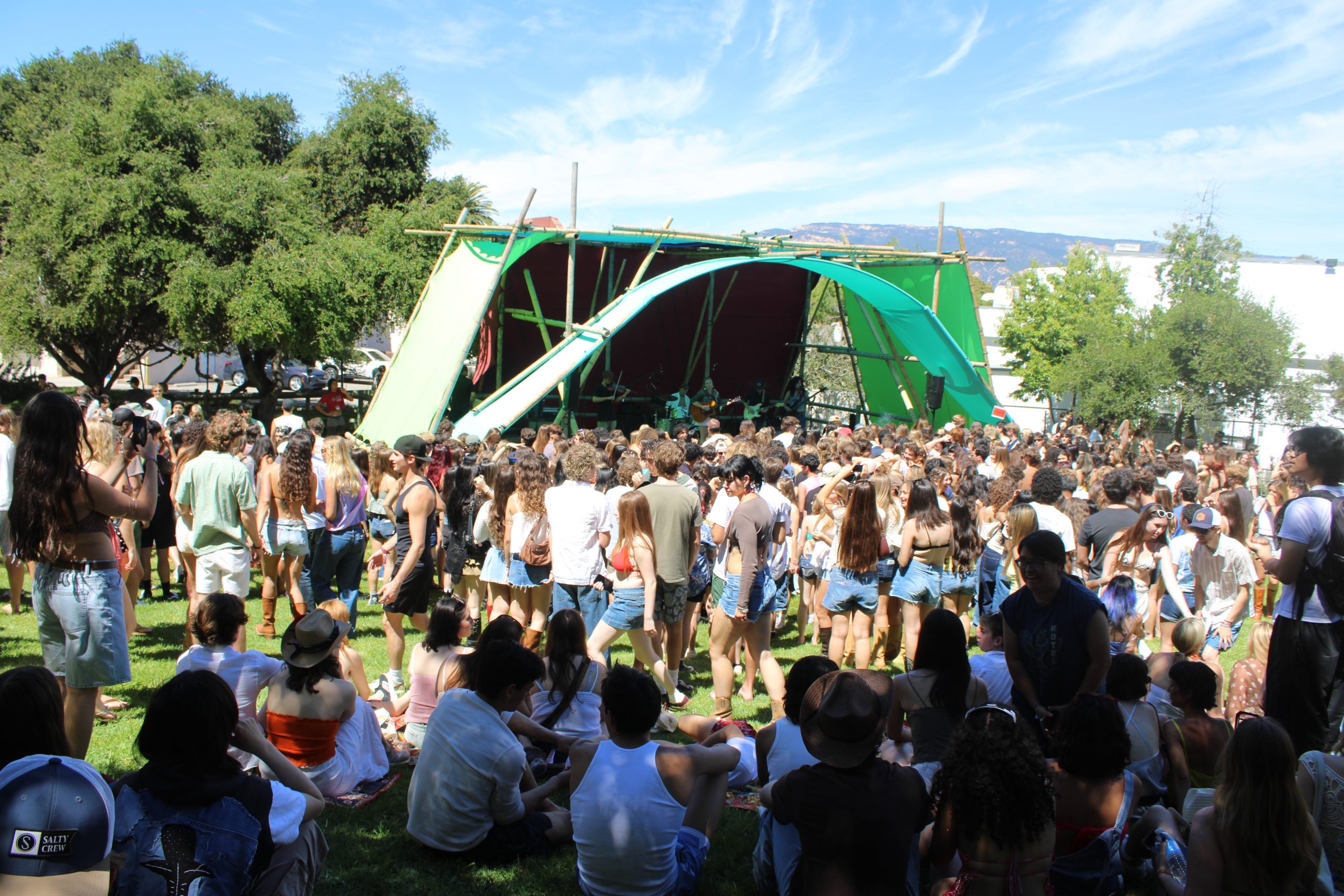 Deltopia Alternative Draws Crowds to Isla Vista’s Business Corridor