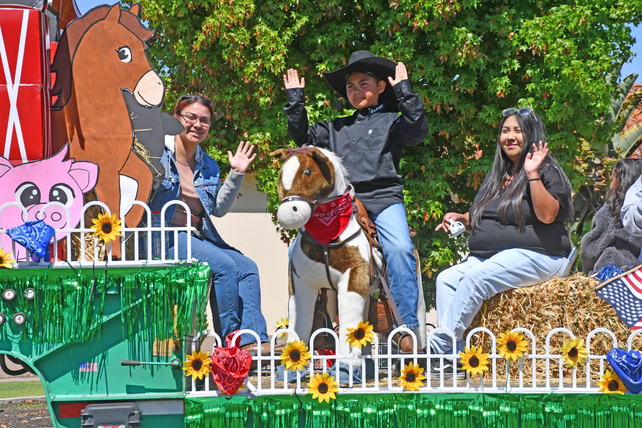 Santa Maria Elks Rodeo Parade Celebrates 250 Years of Nation
