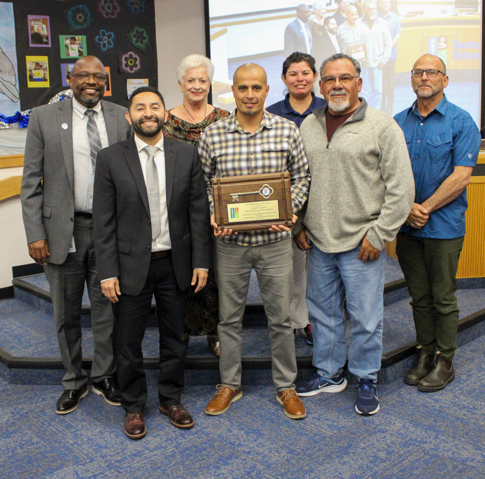 Santa Maria-Bonita School District Psychologist Given Key to District