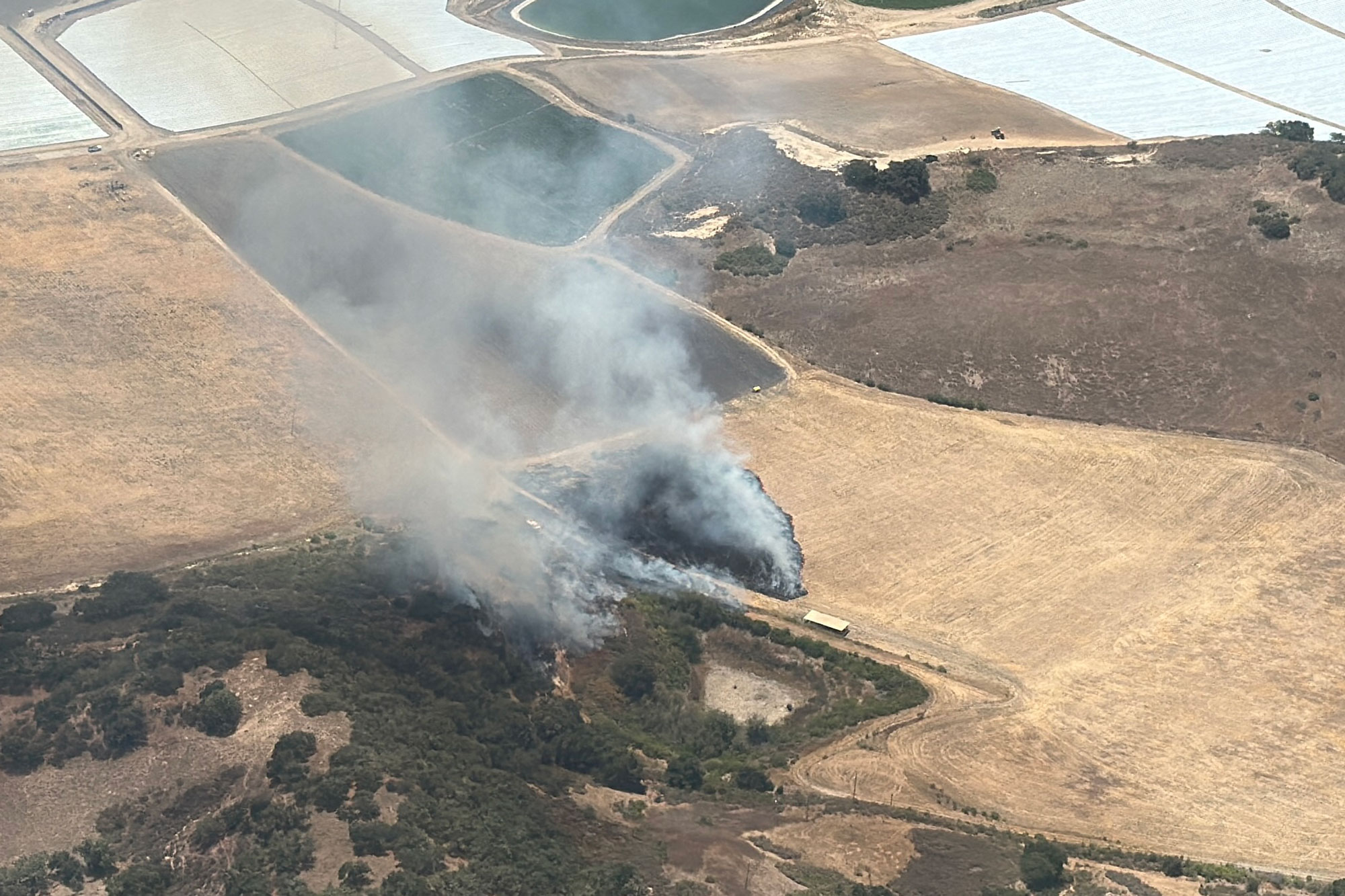 Crews Battling Vegetation Fire Near Los Alamos