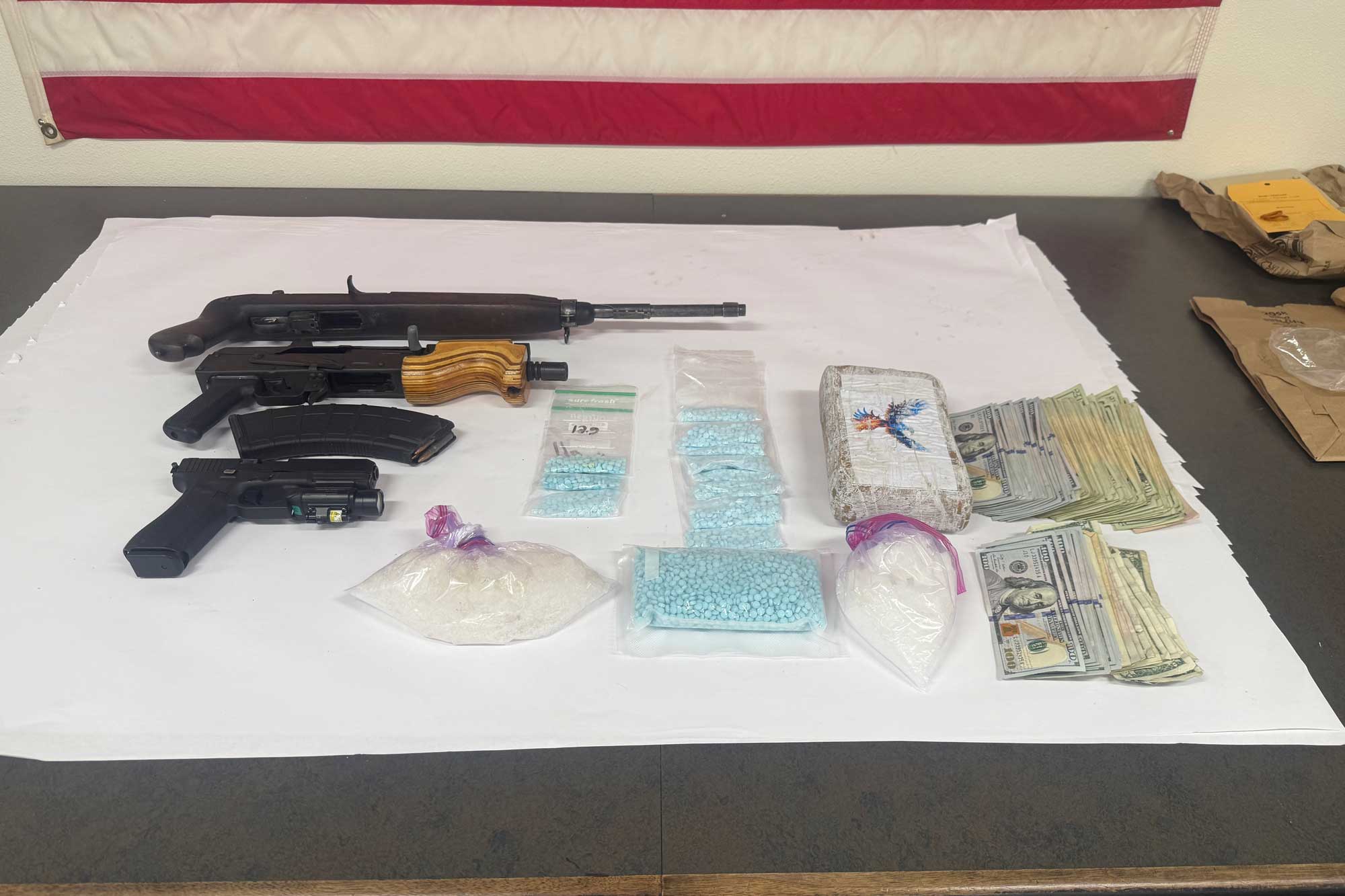 Joint Operation Leads to 5 Arrests, Drug and Weapon Seizures in Santa Maria