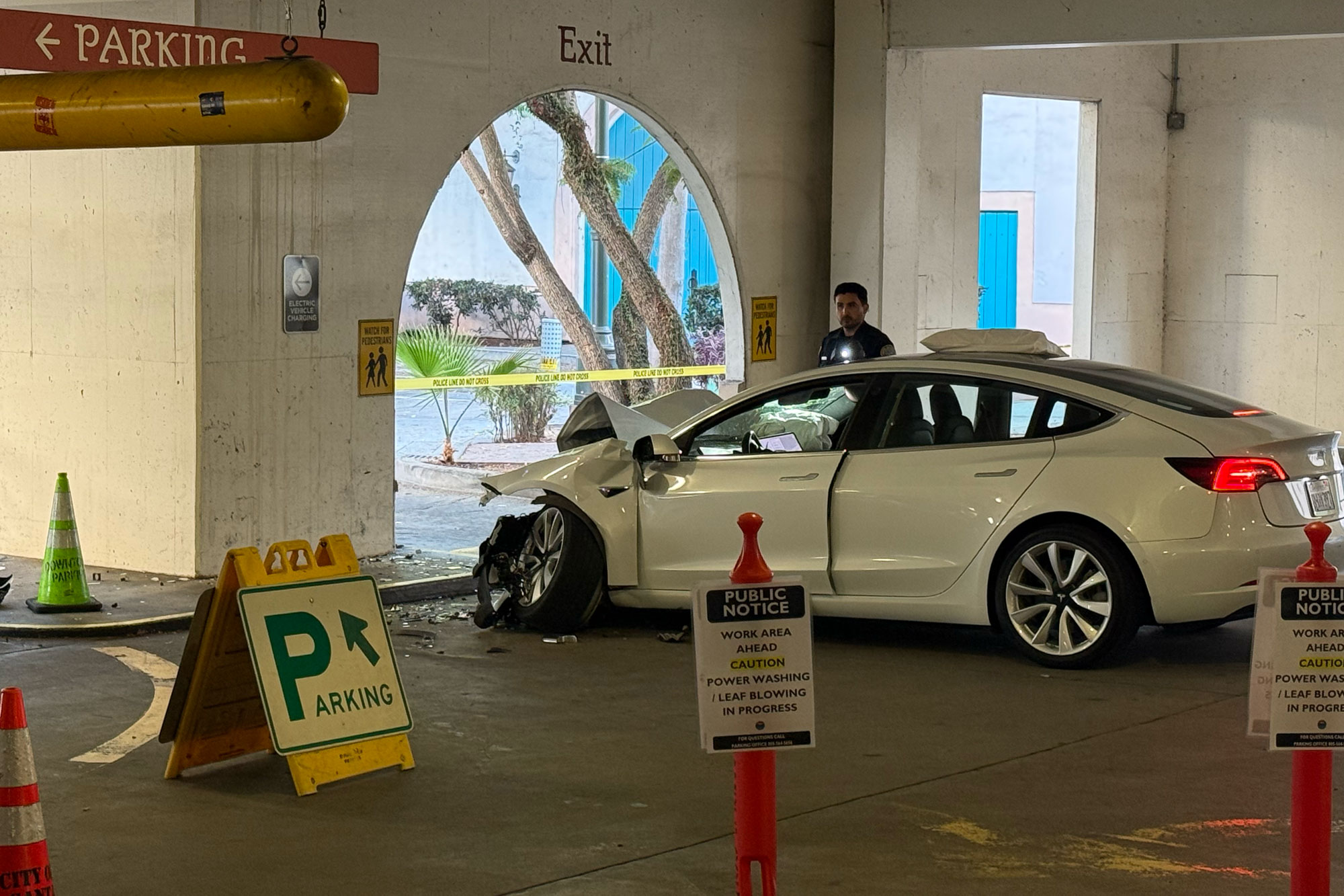 1 Dead, Another Injured After Crash in Downtown Santa Barbara